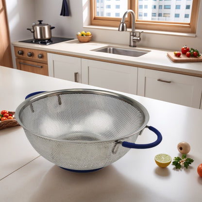 SAMMART Perforated Stainless Steel Sheet Colander with Handle - Strainer for Pasta, Noodle and Fruits